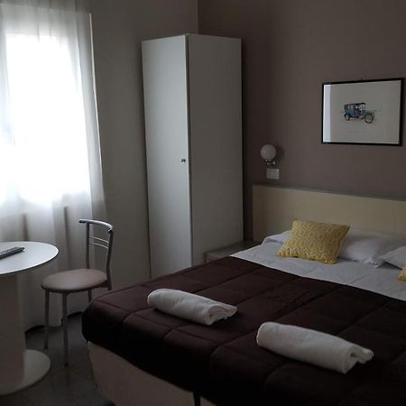 Hotel Arianna Iseo Dış mekan fotoğraf