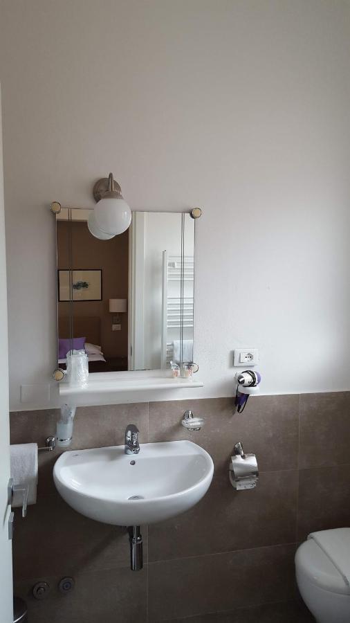 Hotel Arianna Iseo Dış mekan fotoğraf